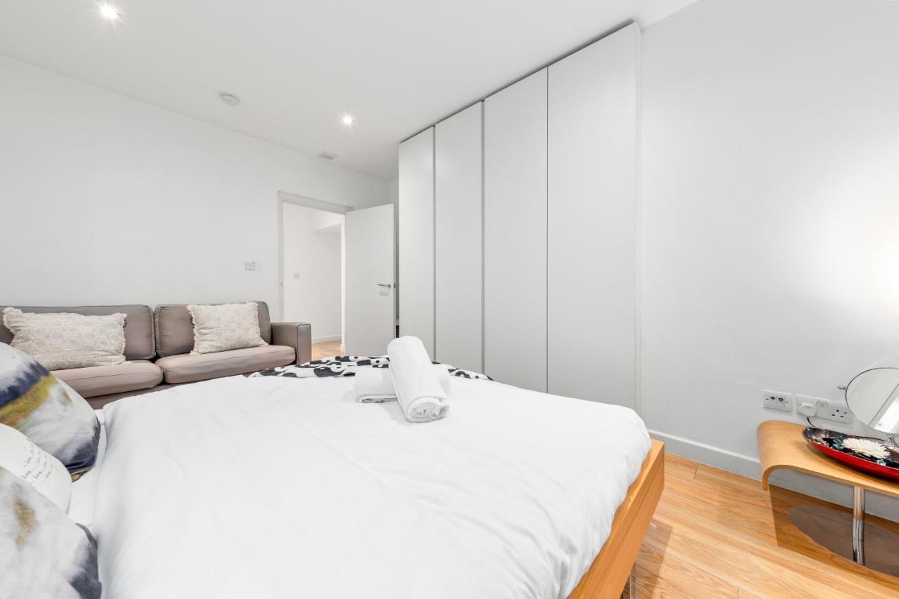 3-Bedroom Flat In London Sleeps 14 Hy1 Eksteriør bilde