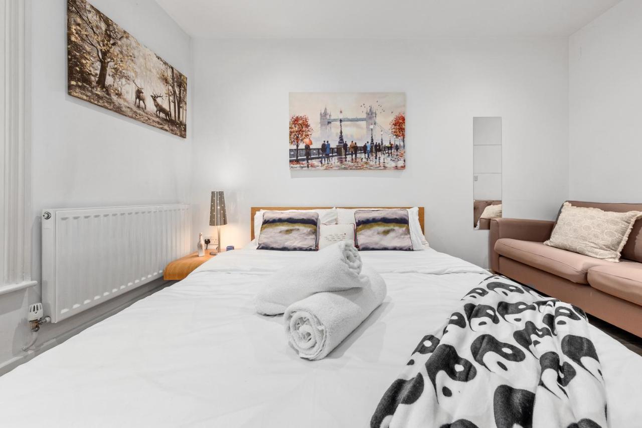 3-Bedroom Flat In London Sleeps 14 Hy1 Eksteriør bilde